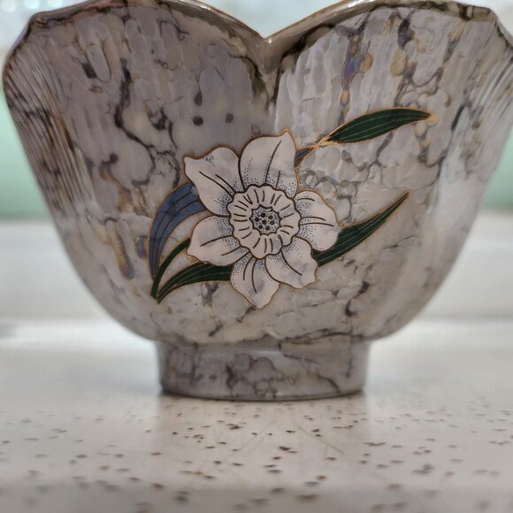 Fine China Grey Floral Lotus Bowl - Picture 4 of 8
